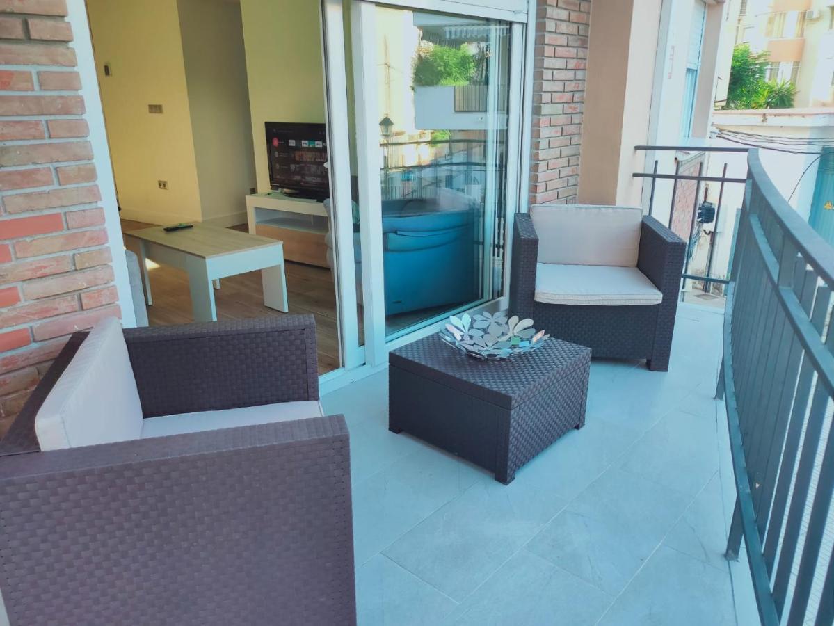 Beautiful Apartment In Third Line Beach Boliches Fuengirola Zewnętrze zdjęcie